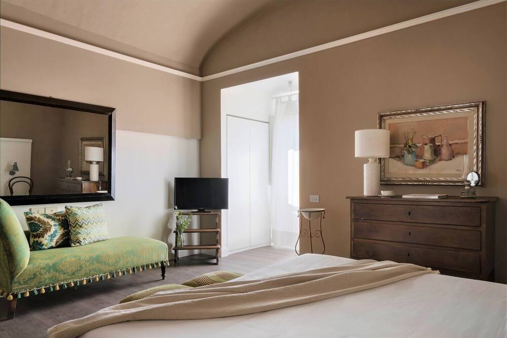 Photo of Bedroom in Comeana