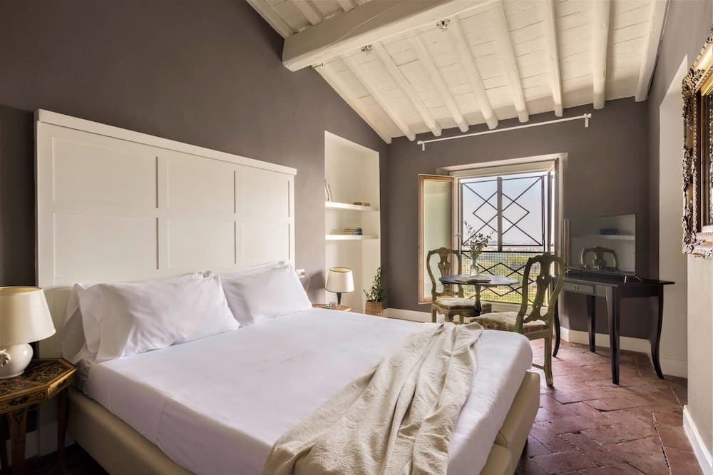 Photo of Bedroom in Comeana