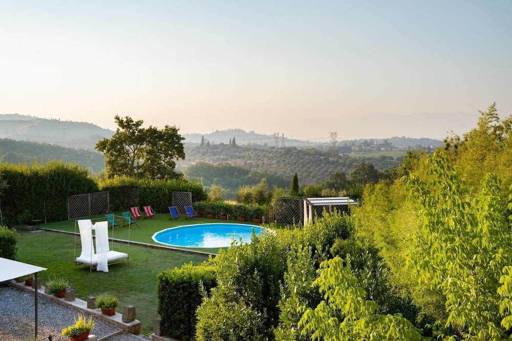 Photo of Outdoor in Comeana