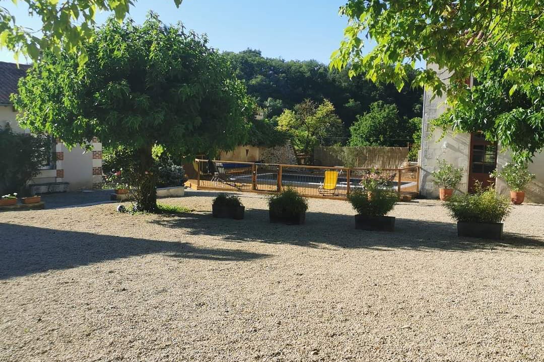 Photo of Outdoor in Persac