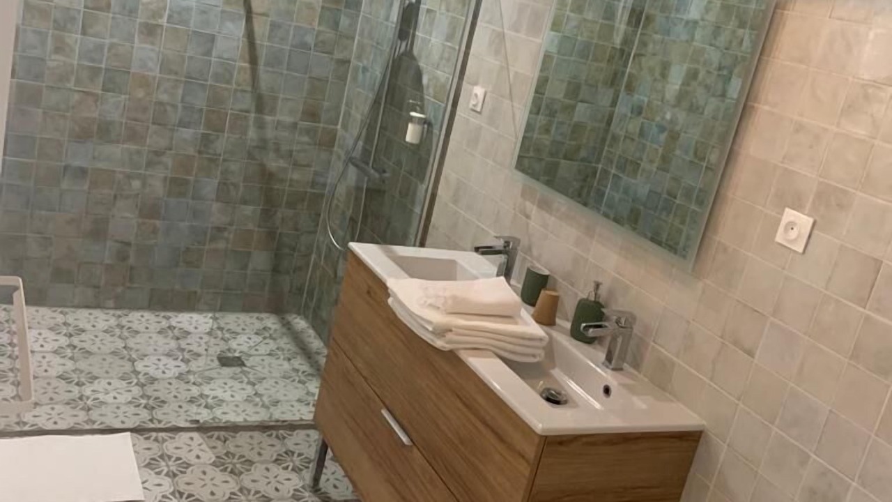 Photo of Bathroom in Persac