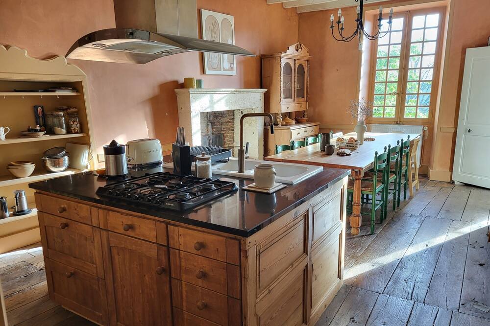 Photo of Kitchen in Montagrier