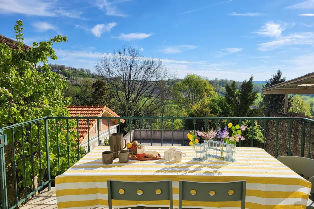 Photo of Outdoor in Montagrier