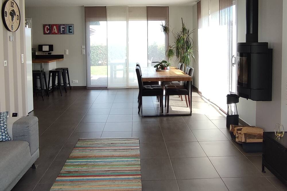 Photo of Livingroom in Bassussarry
