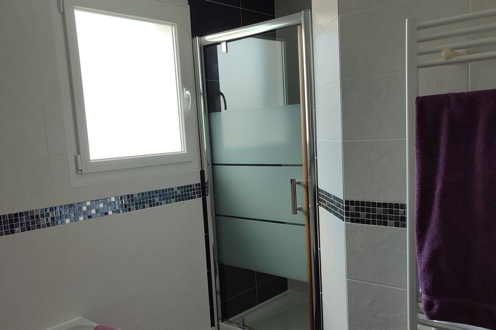 Photo of Bathroom in Bassussarry
