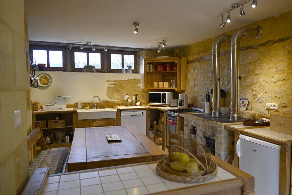 Photo of Kitchen in Saint-Vincent-de-Cosse