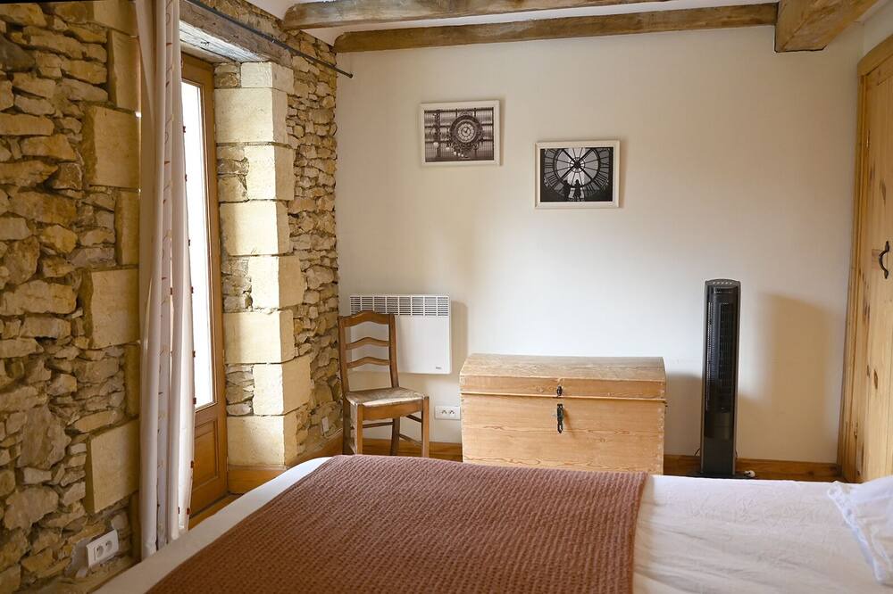 Photo of Bedroom in Saint-Vincent-de-Cosse
