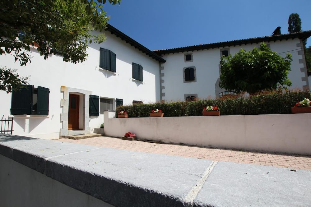 Photo of Outdoor in Ahaxe-Alciette-Bascassan