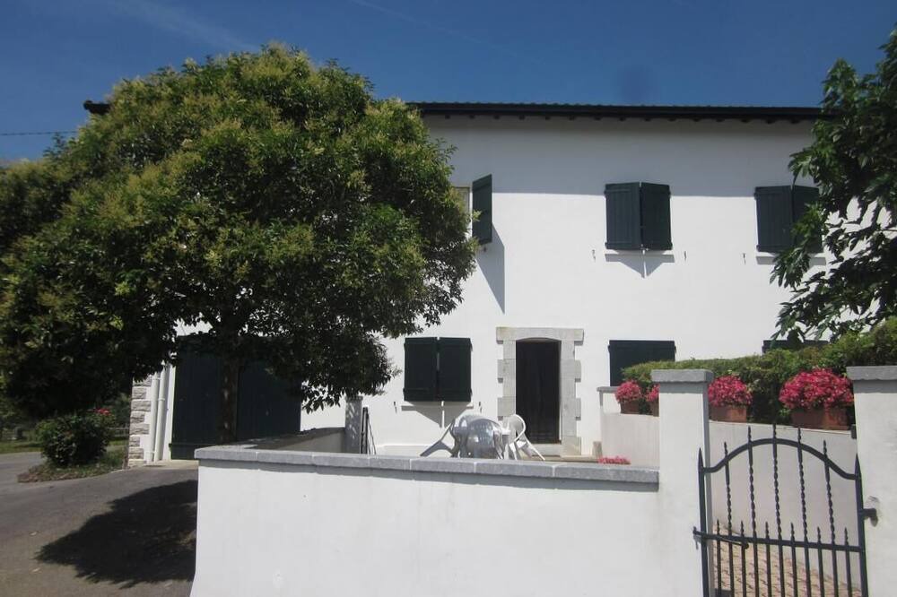 Photo of Outdoor in Ahaxe-Alciette-Bascassan