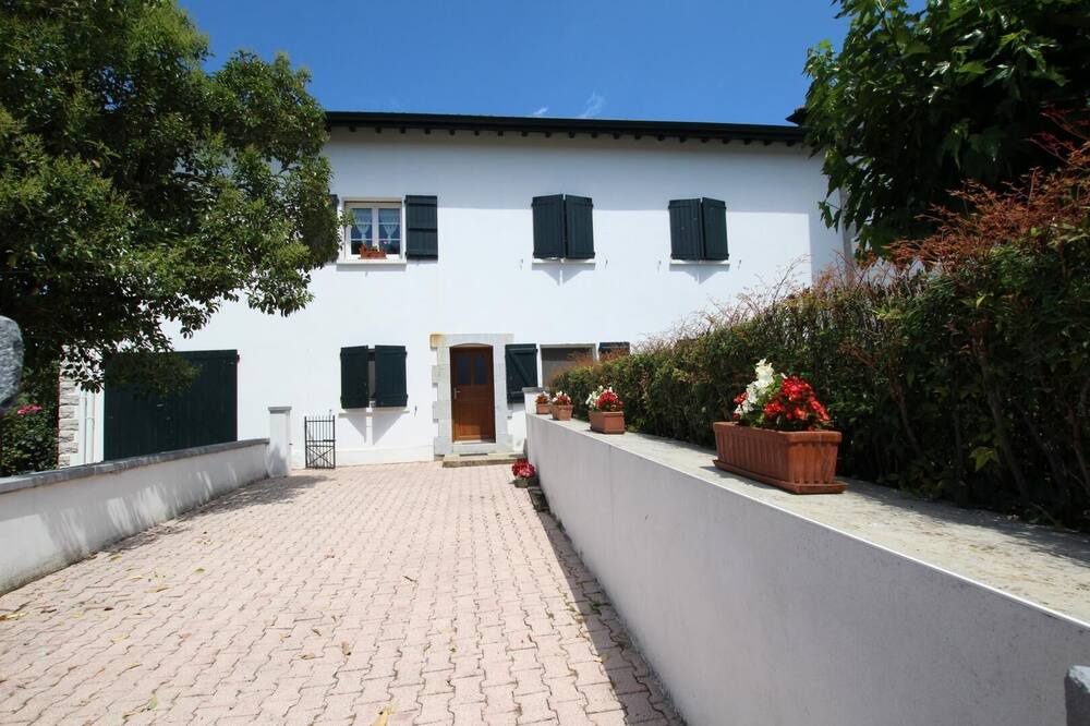 Photo of Outdoor in Ahaxe-Alciette-Bascassan