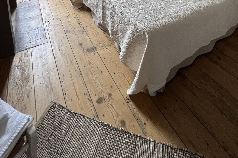Photo of Bedroom in Rions