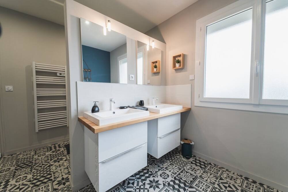 Photo of Bathroom in Poitiers
