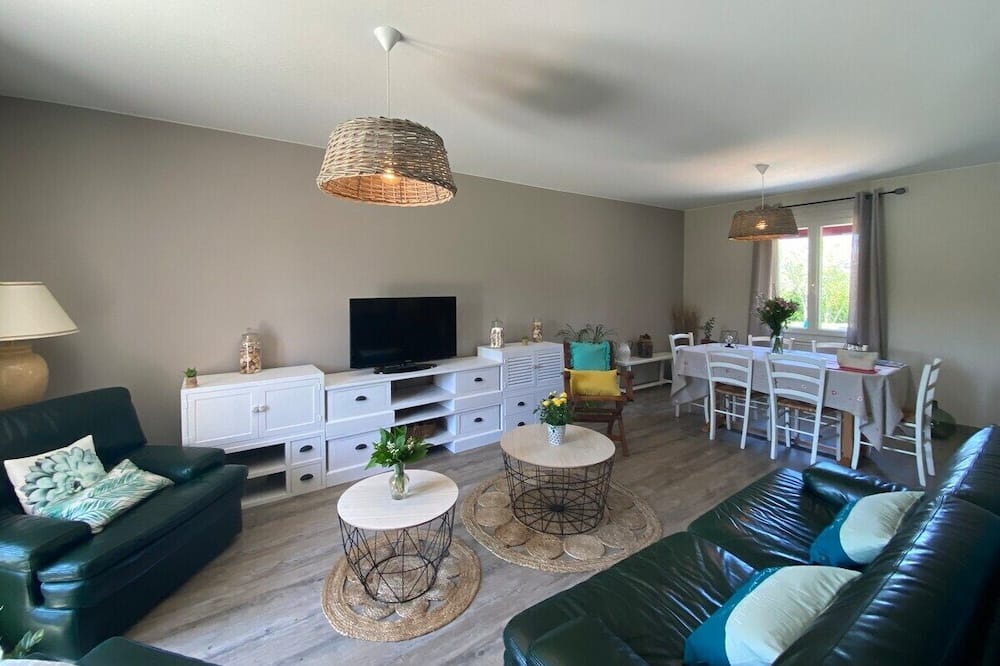 Photo of Livingroom in Saint-Benoit