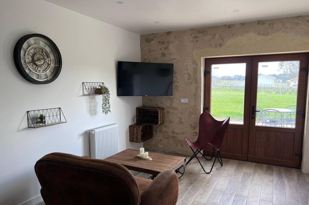 Photo of Livingroom in Blasimon