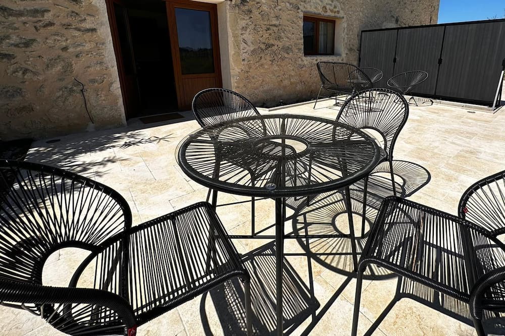 Photo of Outdoor in Blasimon