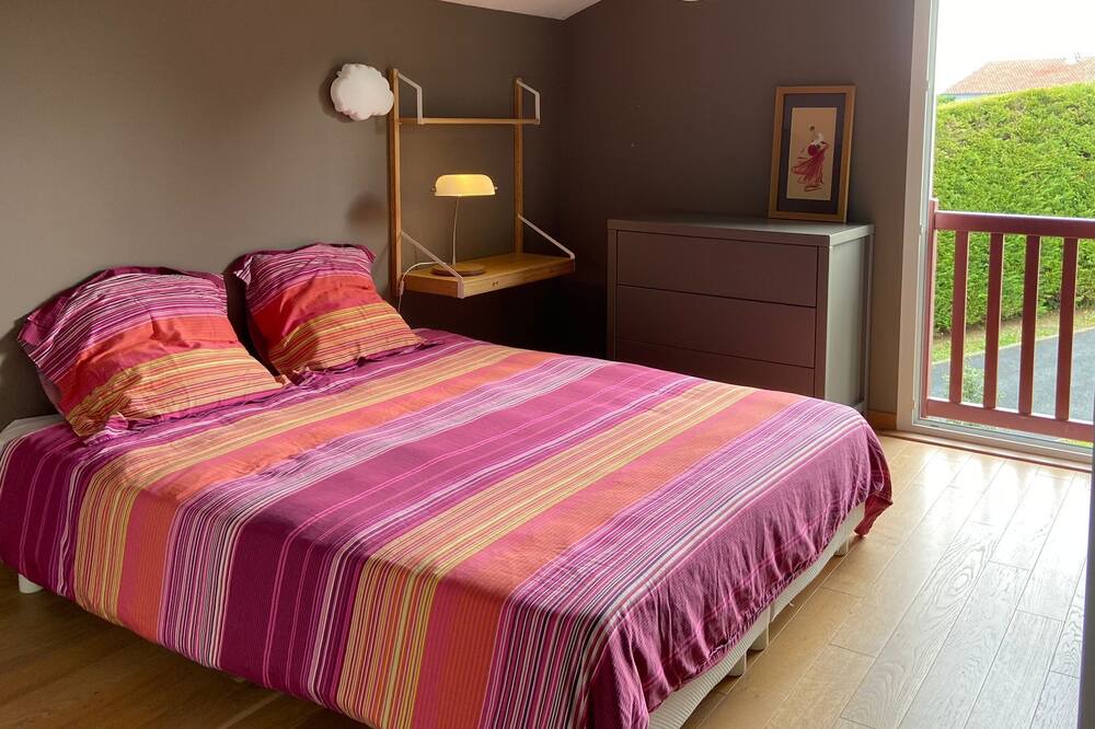 Photo of Bedroom in Bassussarry