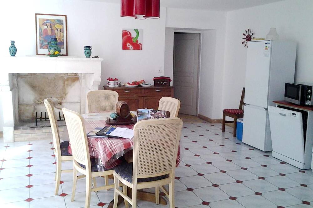 Photo of Livingroom in La Courade