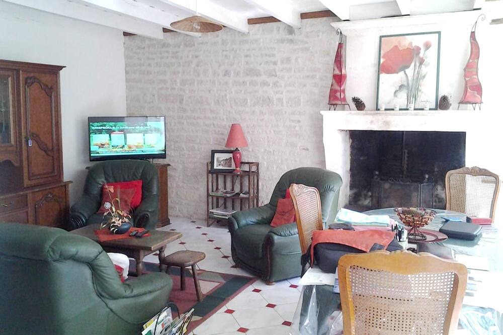 Photo of Livingroom in La Courade