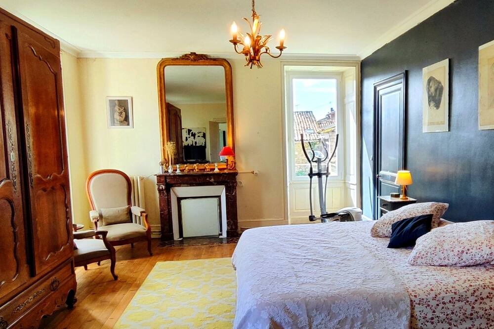 Photo of Bedroom in Javrezac
