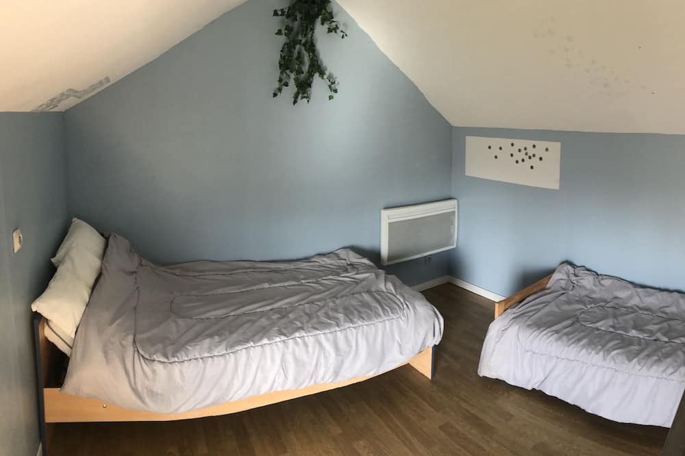 Photo of Bedroom in Saint-Pierre-de-Frugie