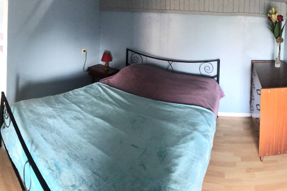 Photo of Bedroom in Saint-Pierre-de-Frugie
