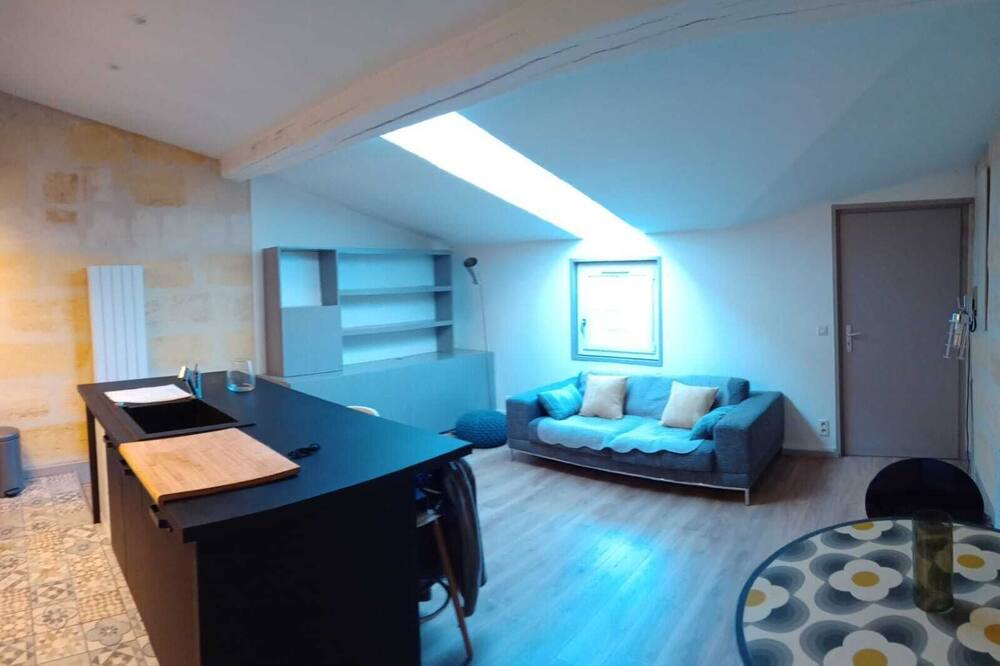 Photo of Bedroom in Bordeaux Golden Triangle