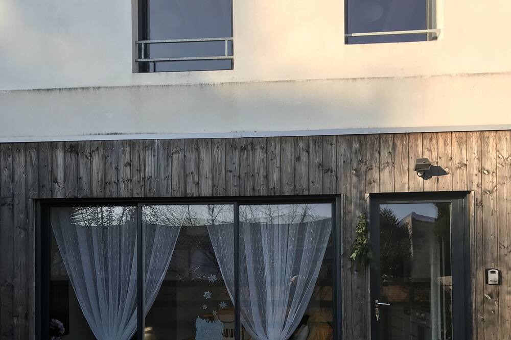 Photo of Outdoor in LHoumeau
