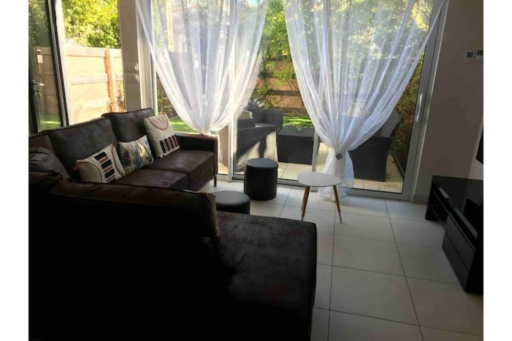 Photo of Livingroom in LHoumeau