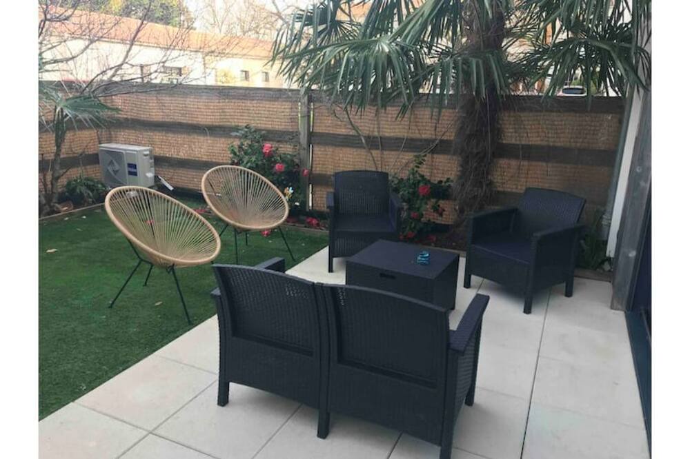 Photo of Patio Balcony in LHoumeau