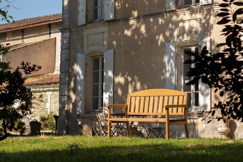 Photo of Outdoor in Cognac