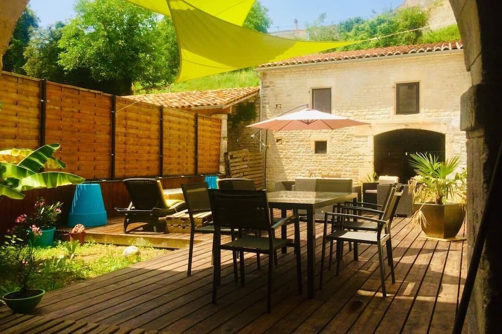 Photo of Outdoor in Vaux-Rouillac