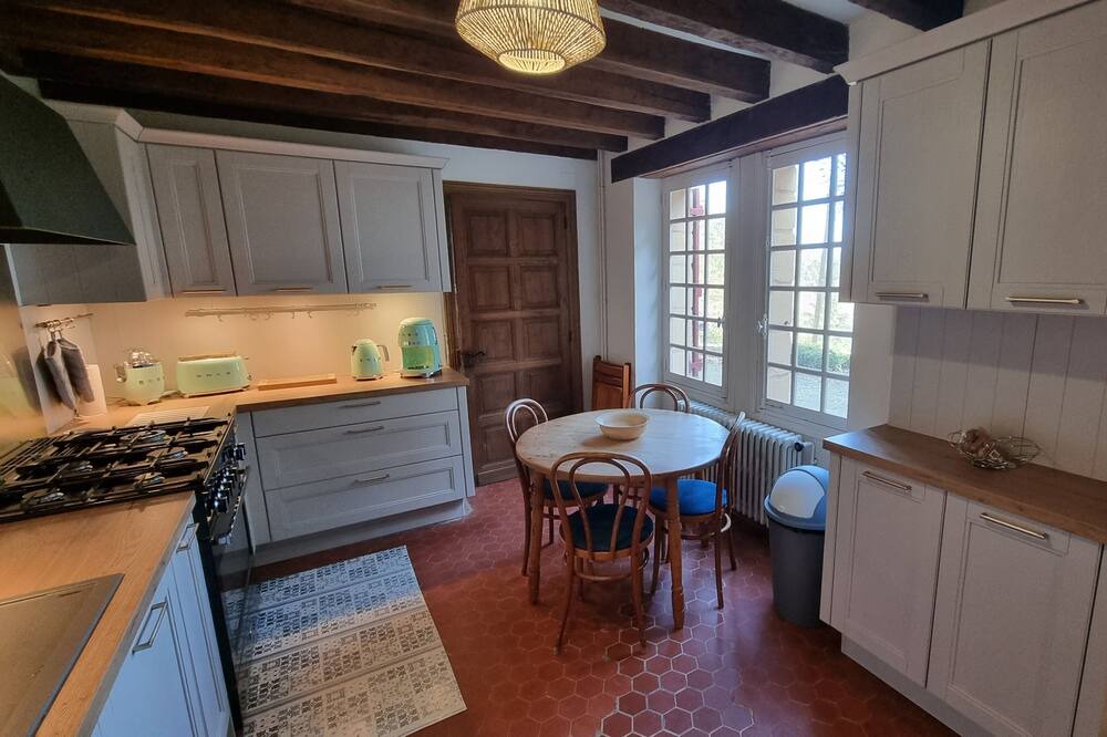 Photo of Kitchen in Saint-Vincent-de-Cosse