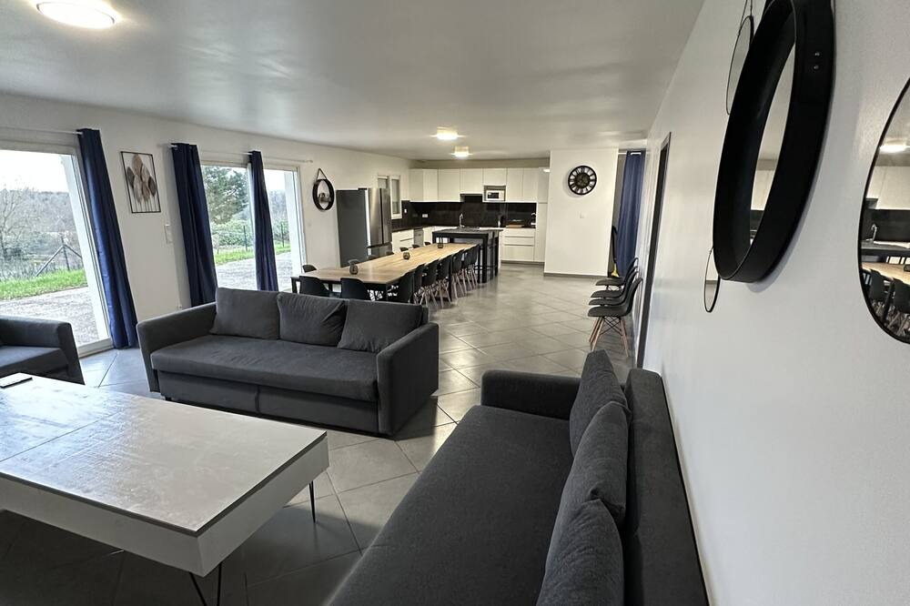Photo of Livingroom in Saint-Georges-les-Baillargeaux