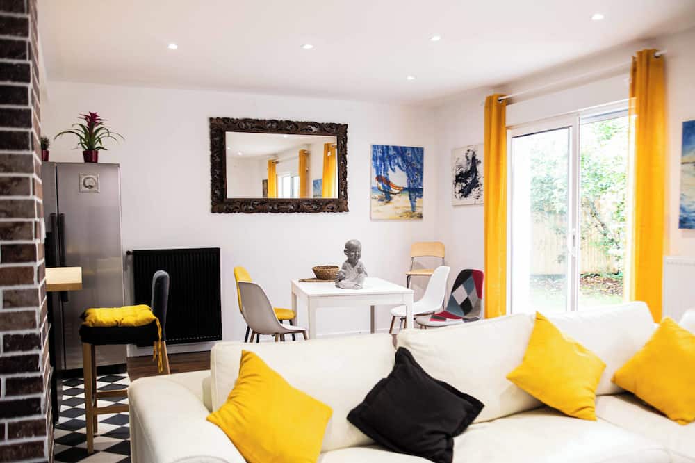 Photo of Livingroom in Cenon