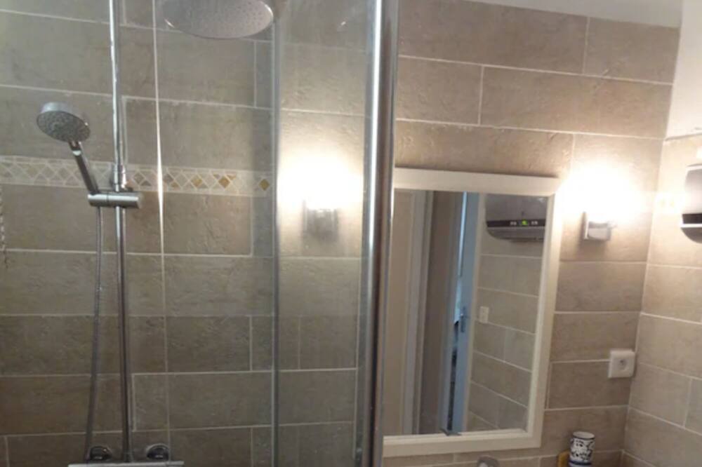 Photo of Bathroom in Saint-Geours-de-Maremne