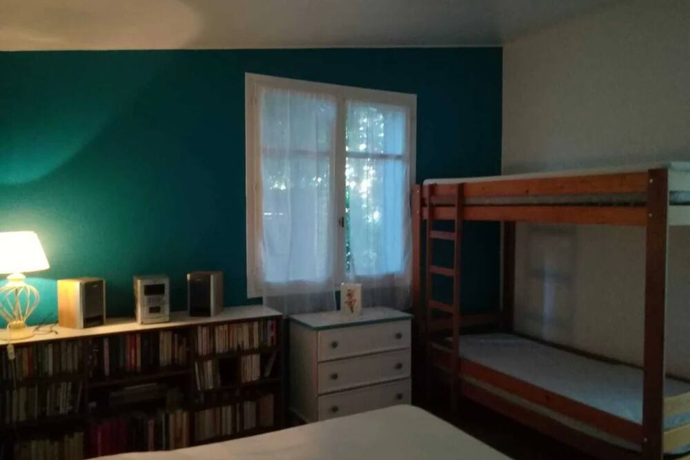 Photo of Bedroom in Saint-Geours-de-Maremne