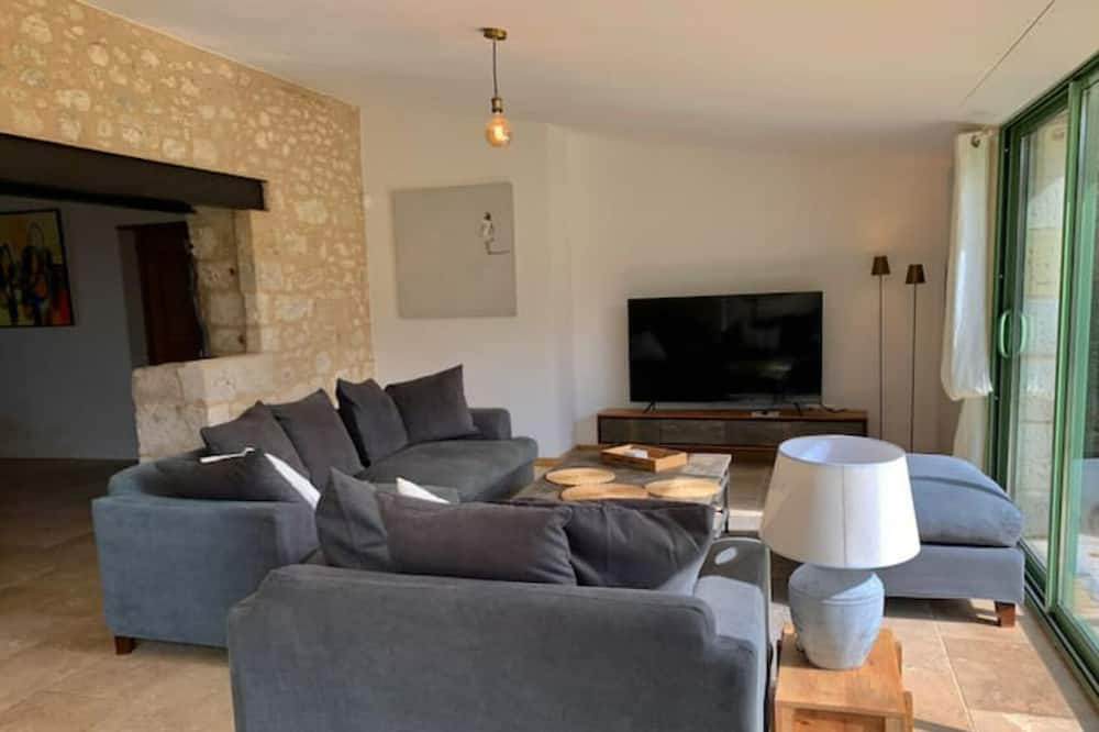 Photo of Livingroom in Bardou