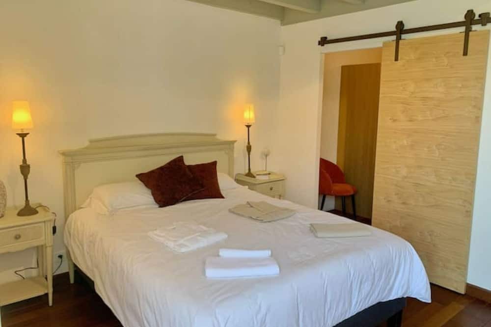 Photo of Bedroom in Bardou