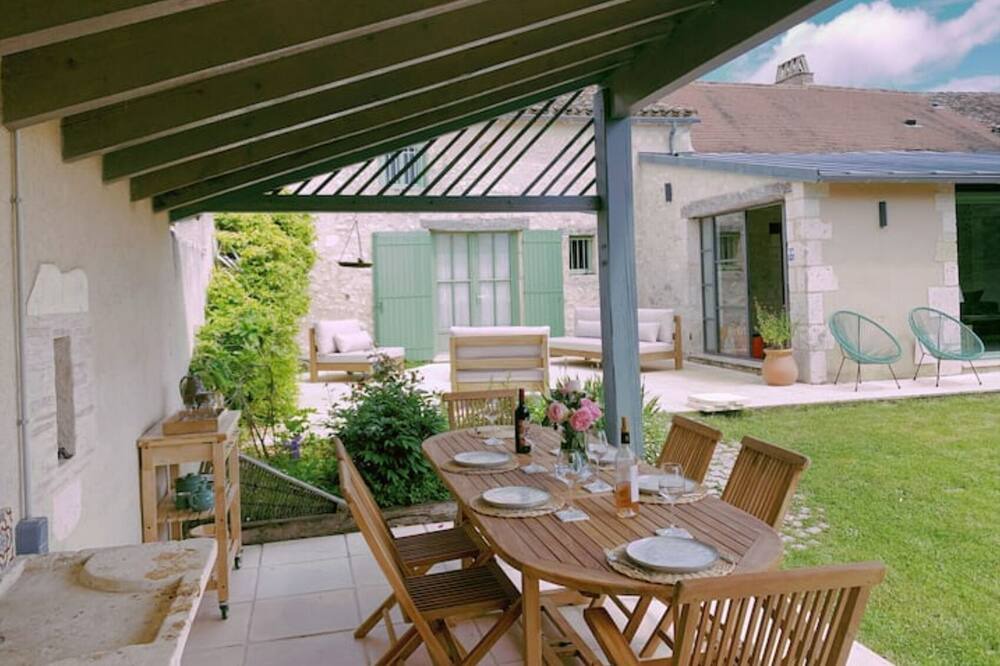 Photo of Outdoor in Bardou