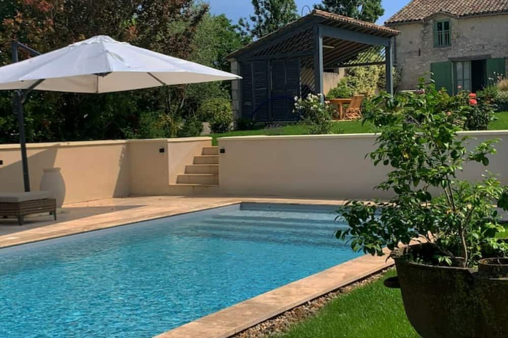 Photo of Outdoor in Bardou