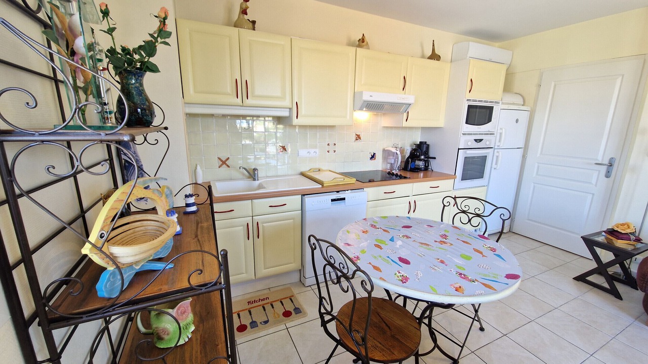 Photo of Kitchen in Port District