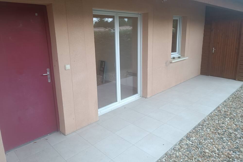 Photo of Outdoor in Etauliers