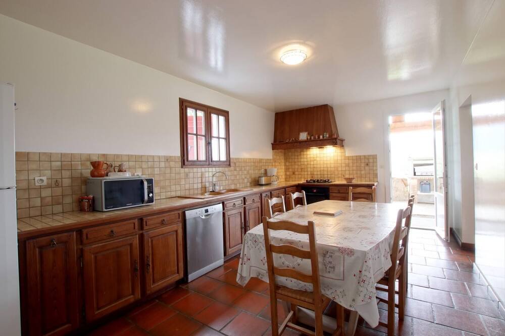 Photo of Kitchen in Sare