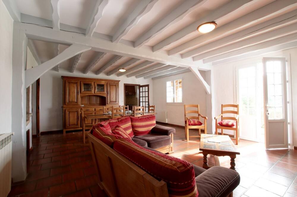 Photo of Livingroom in Sare