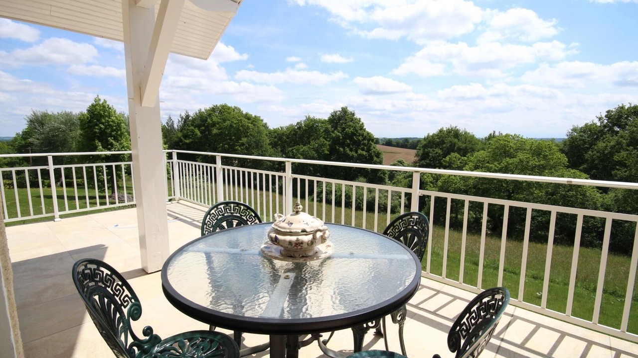 Photo of Outdoor in L'Hopital-d'Orion