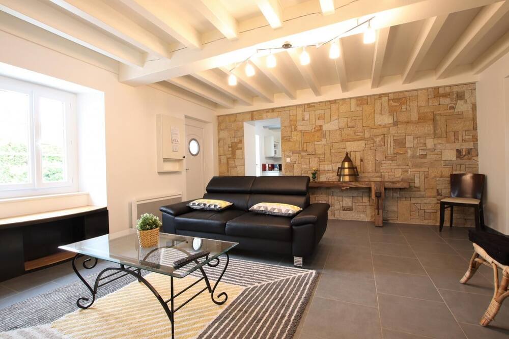 Photo of Livingroom in Beyrie-sur-Joyeuse