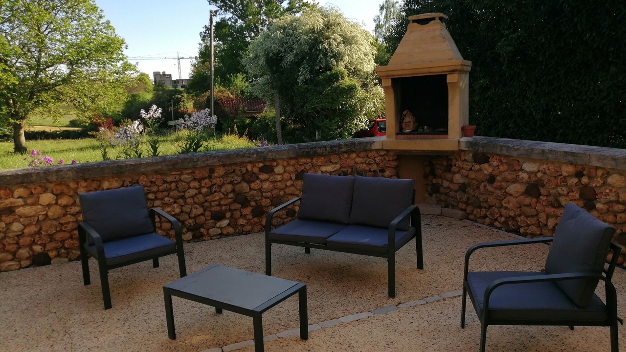 Photo of Outdoor in Salon