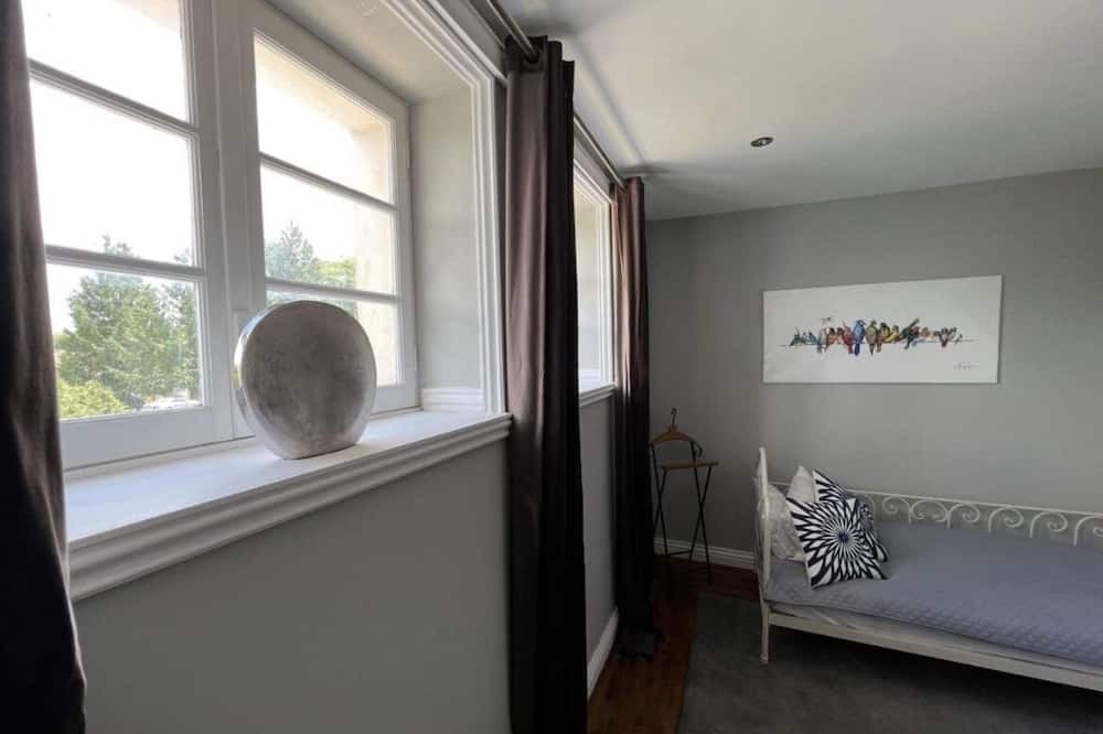 Photo of Bedroom in Aulnay
