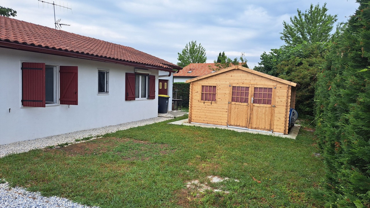 Photo of Outdoor in Urt