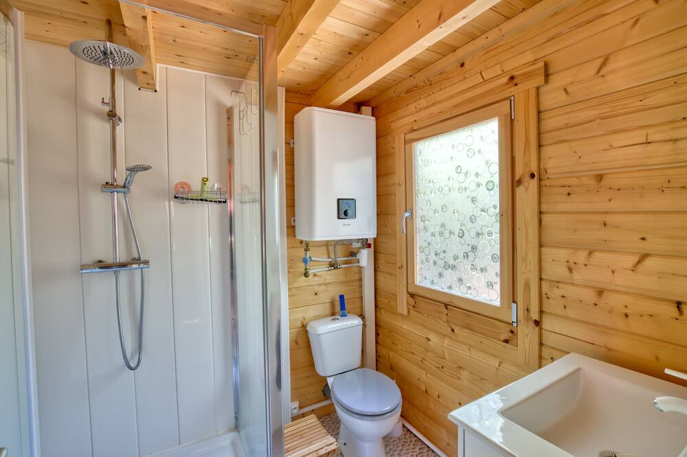 Photo of Bathroom in Etaules